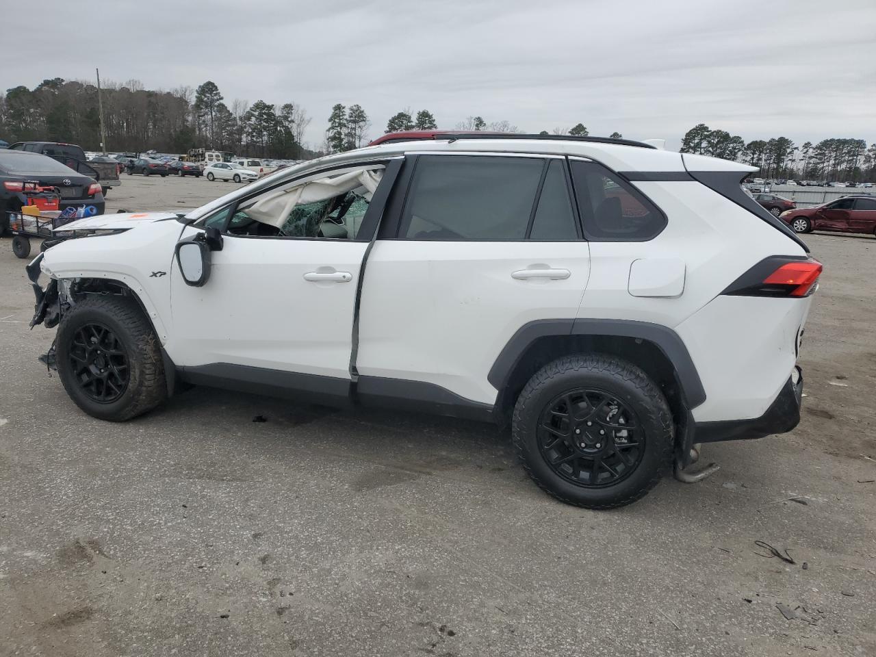 2024 TOYOTA RAV4 XLE VIN:2T3W1RFV5RC264694