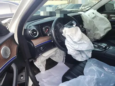 2016 Mercedes-Benz E 220 VIN: