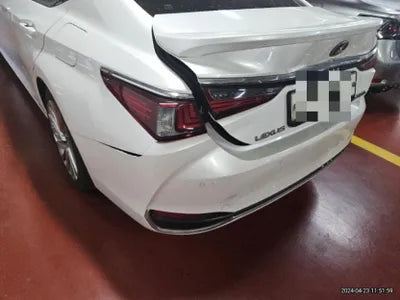 2018 Lexus ES 300 VIN: