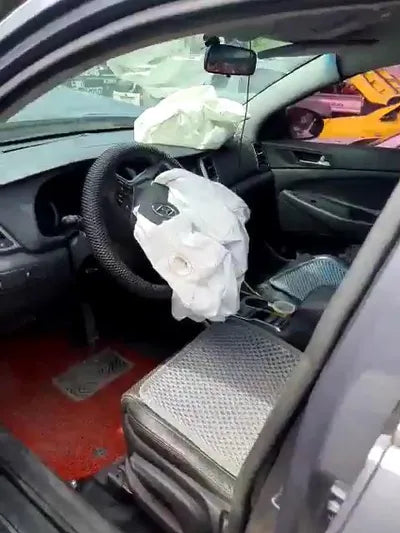 2016 Hyundai Tucson KMHJ3812GHU270097 VIN:KMHJ3812GHU270097