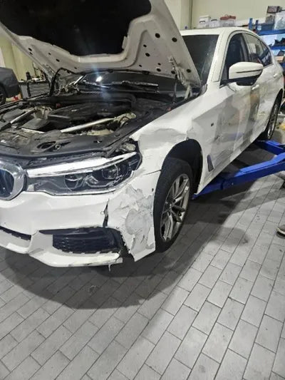 2019 BMW 520 VIN: