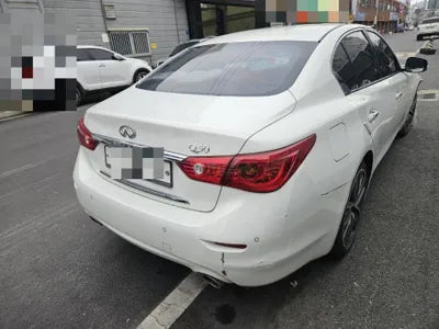 2015 Infiniti Q50 VIN: