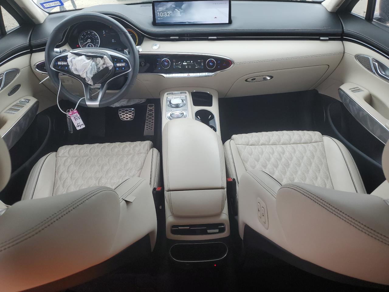 2022 GENESIS GV70 BASE VIN:KMUMCDTC2NU014095