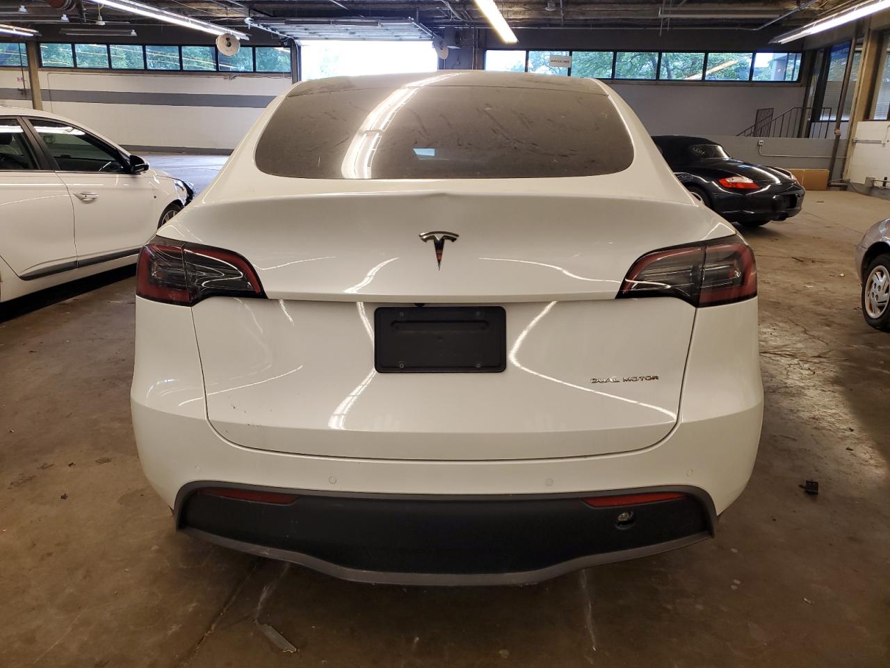 2022 TESLA MODEL Y  VIN:7SAYGDEE9NF370093