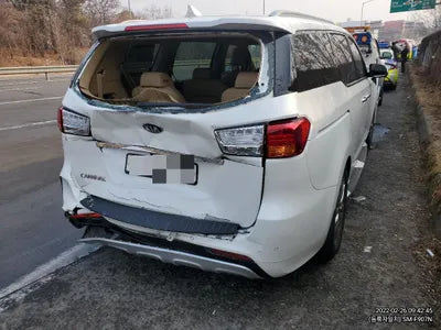 2015 Kia Carnival KNAME81ABFS063007 VIN:KNAME81ABFS063007