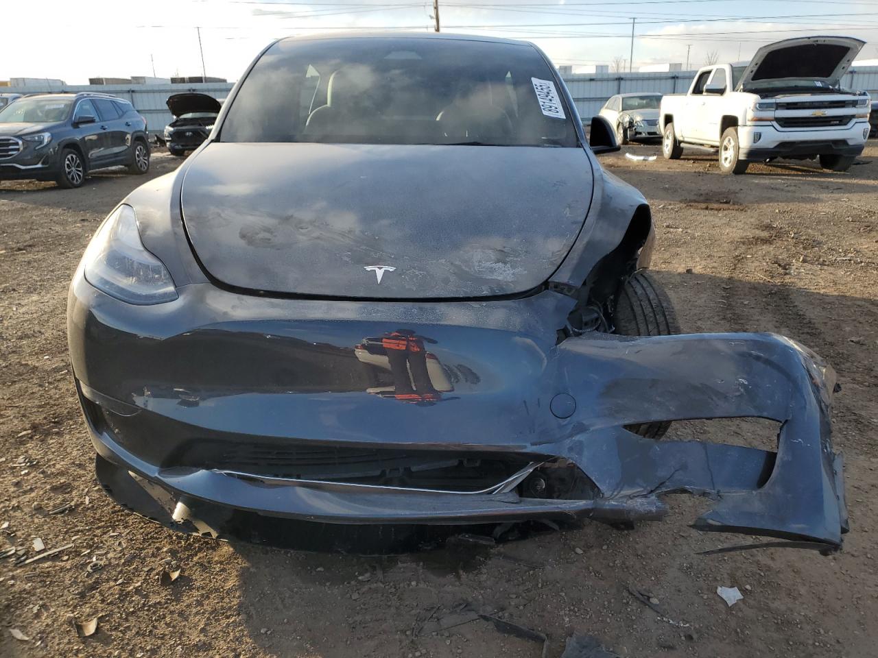 2024 TESLA MODEL Y  VIN:7SAYGDEEXRA234400