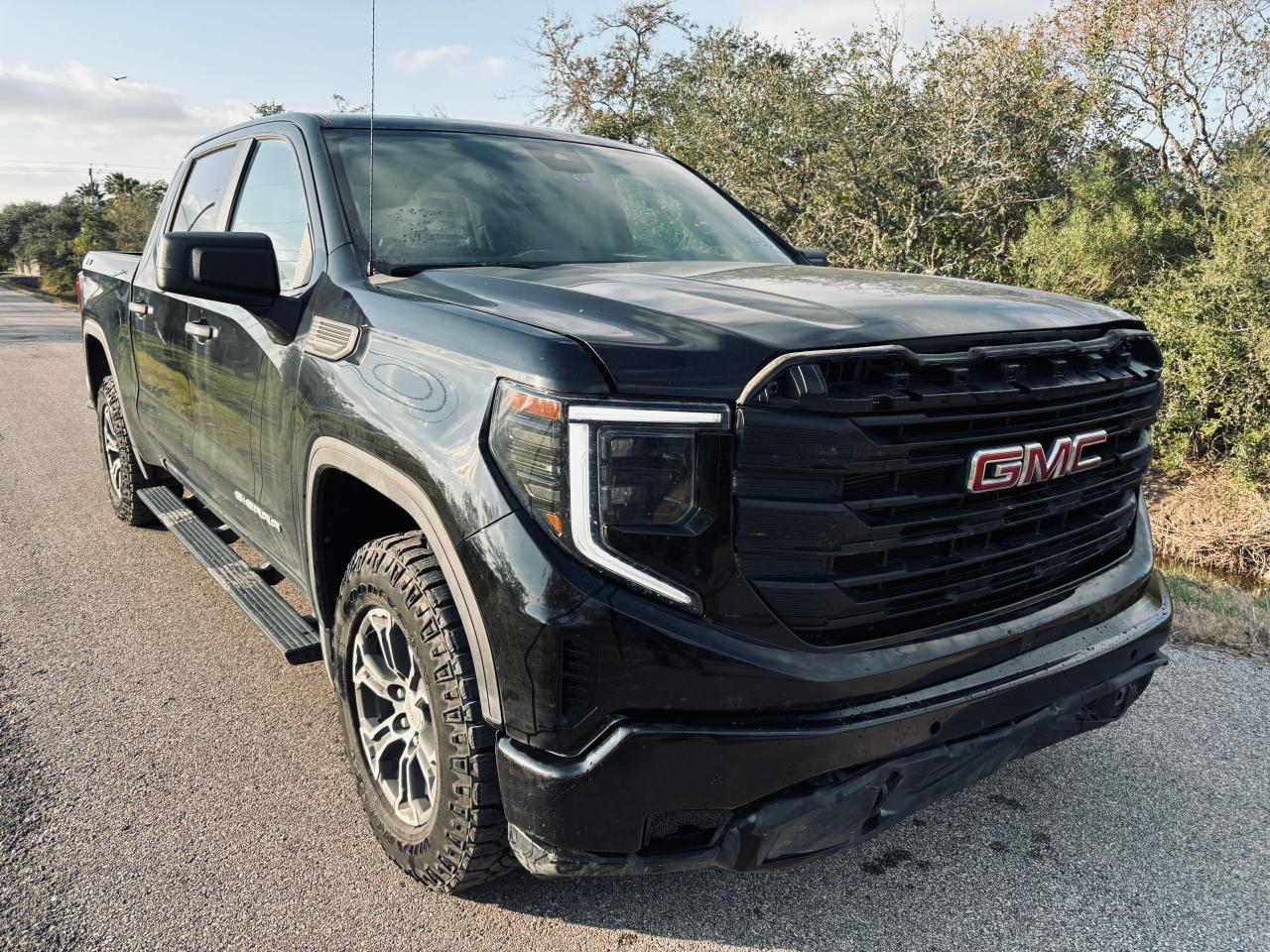 2023 GMC SIERRA K1500 VIN:1GTUUAED8PZ132758