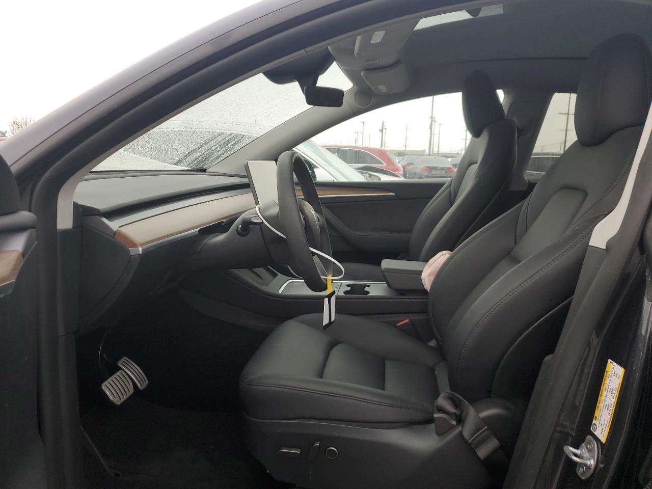 2024 TESLA MODEL Y  VIN:7SAYGDEF7RF104408