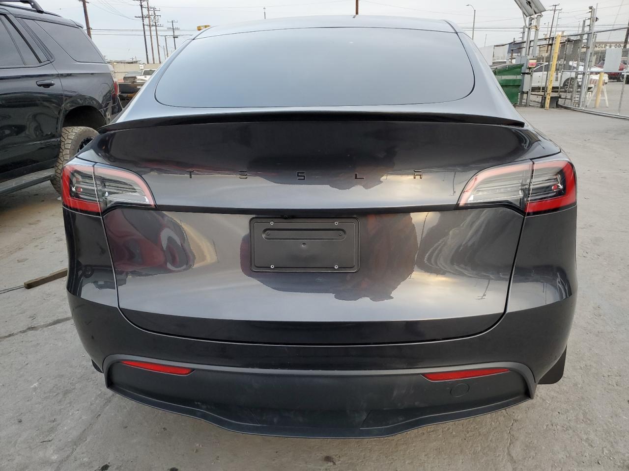 2024 TESLA MODEL Y  VIN:7SAYGDED3RF056534