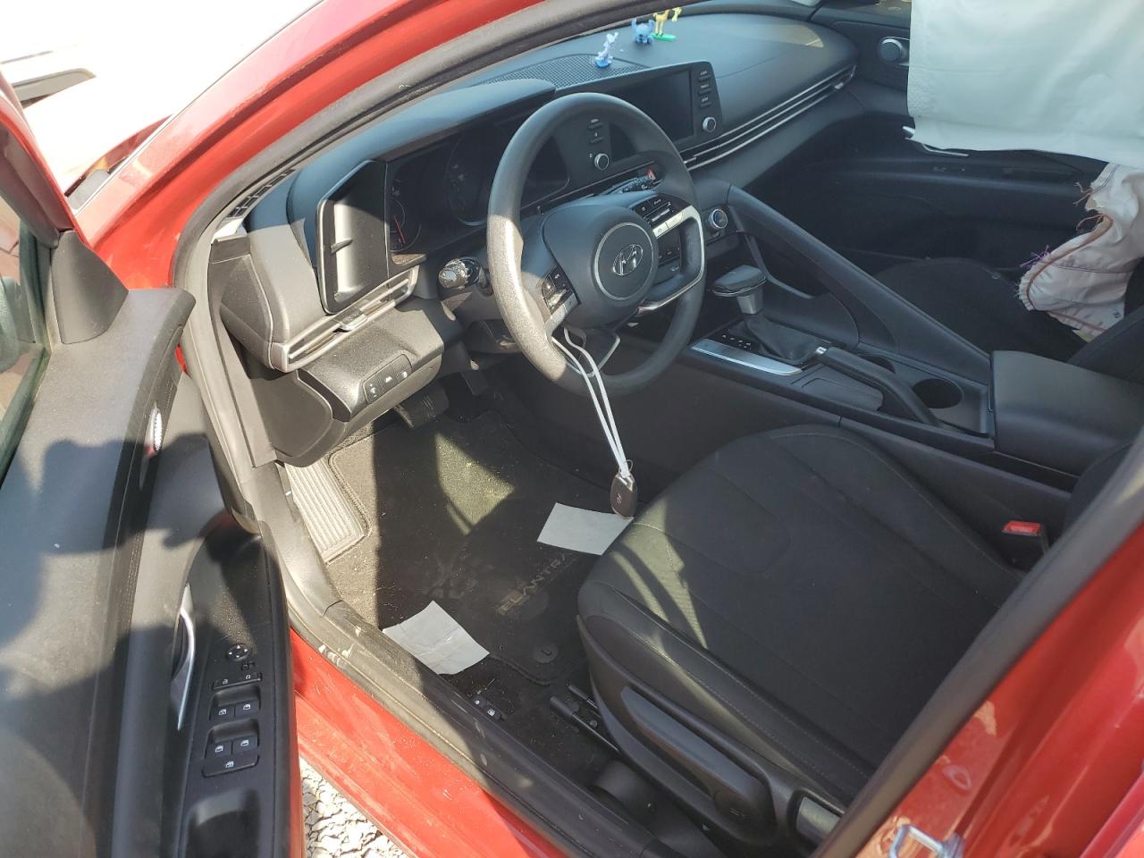 2022 HYUNDAI ELANTRA SEL VIN:5NPLM4AG6NH070925