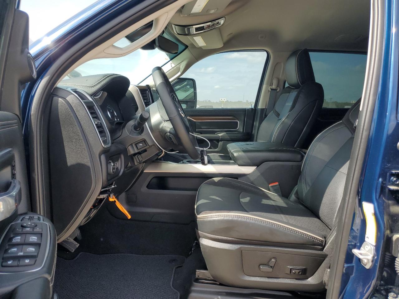 2024 RAM 2500 LARAMIE VIN:3C6UR5FJ3RG351408