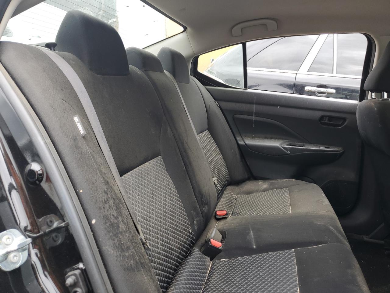 2022 NISSAN VERSA S VIN:3N1CN8DV5NL833048