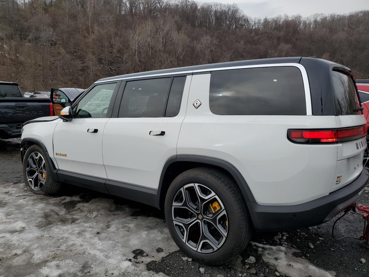 2023 RIVIAN R1S ADVENTURE VIN:7PDSGABA5PN019682