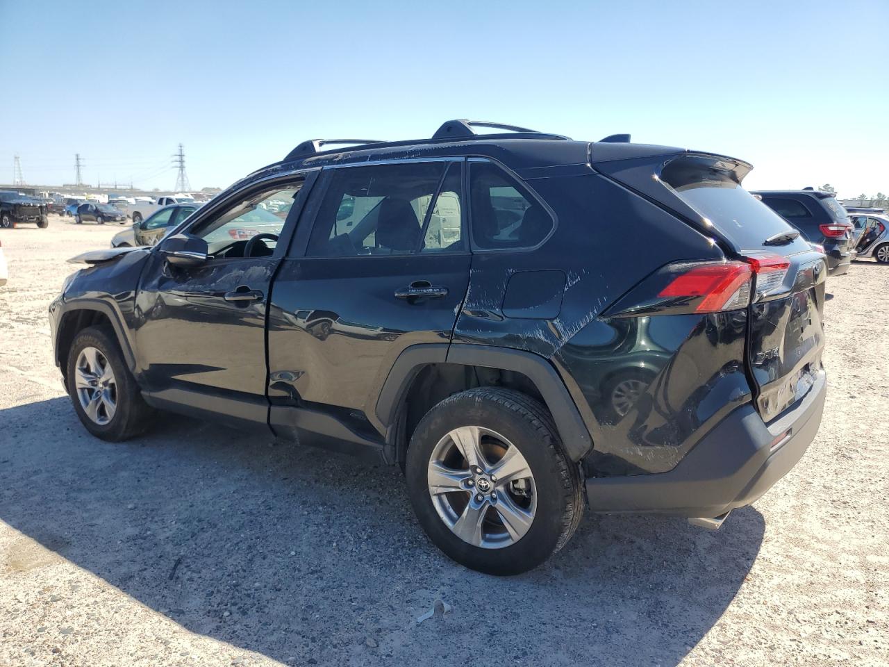2022 TOYOTA RAV4 XLE VIN:JTMRWRFV8ND147650