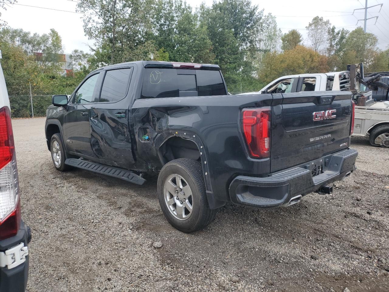 2022 GMC SIERRA K1500 AT4 VIN:3GTUUEET7NG642160