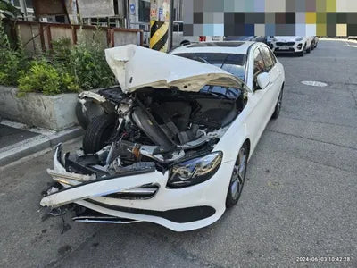 2019 Mercedes-Benz E 300 VIN: