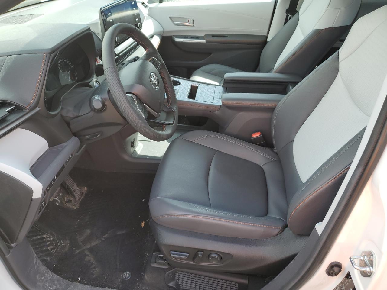 2024 TOYOTA SIENNA LE VIN:5TDGSKFCXRS119660