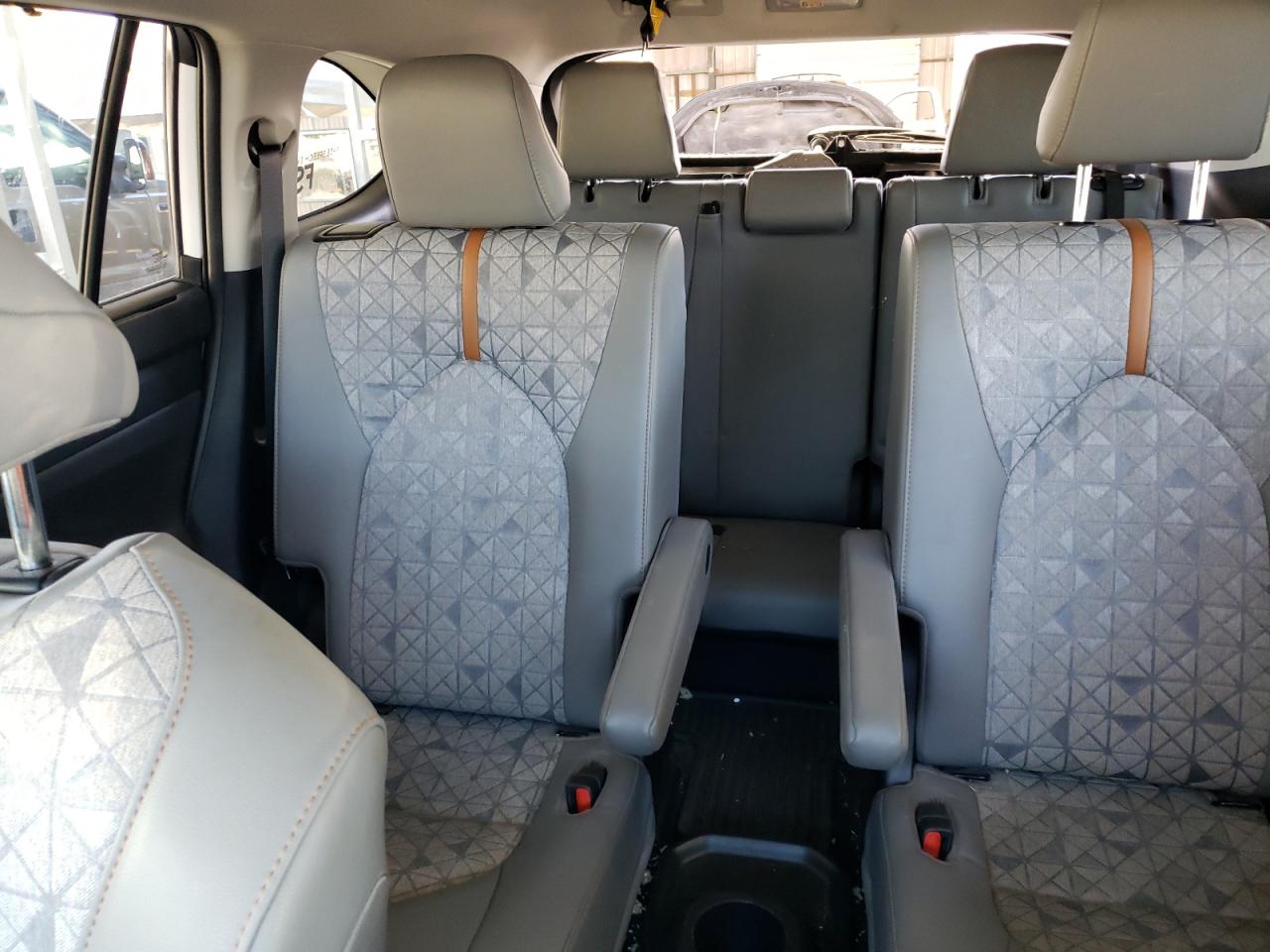 2022 TOYOTA HIGHLANDER HYBRID XLE VIN:5TDABRCH8NS538633