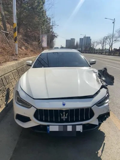 2017 Maserati Ghibli VIN: