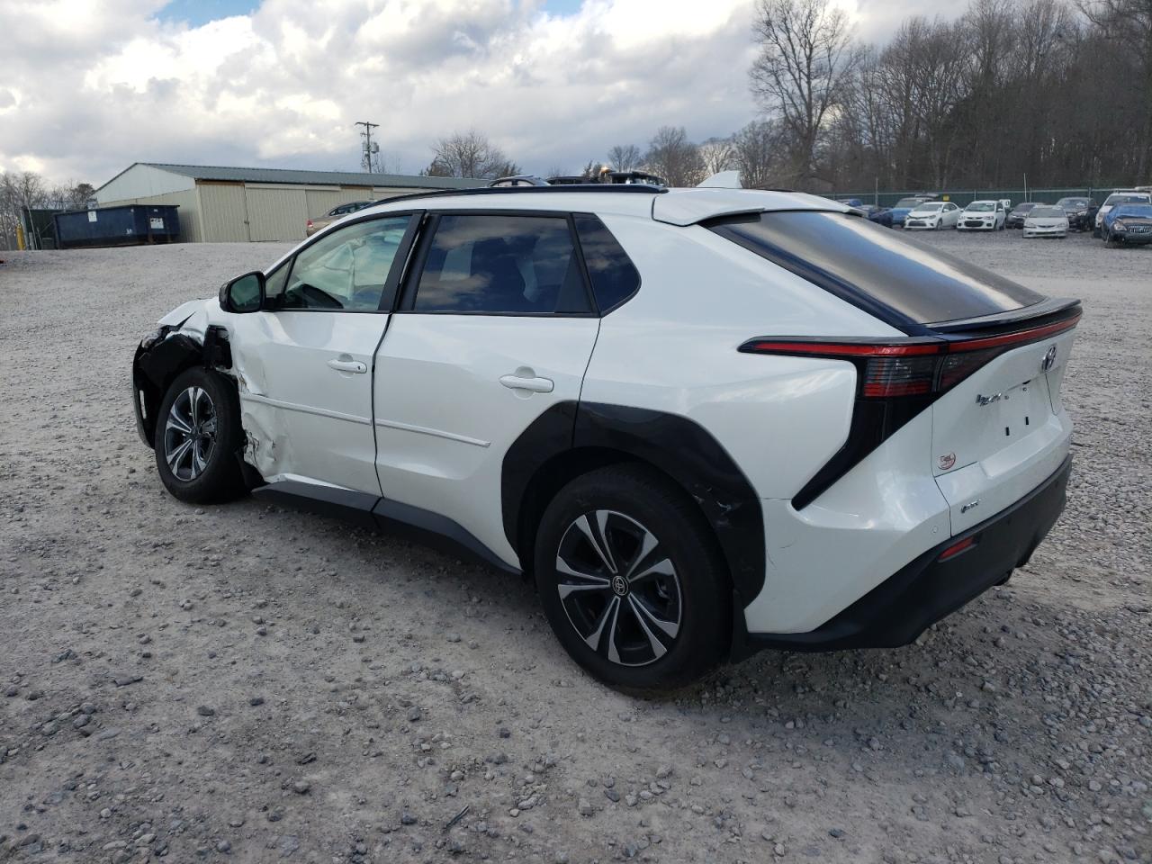 2024 TOYOTA BZ4X XLE VIN:JTMABACA9RA071455