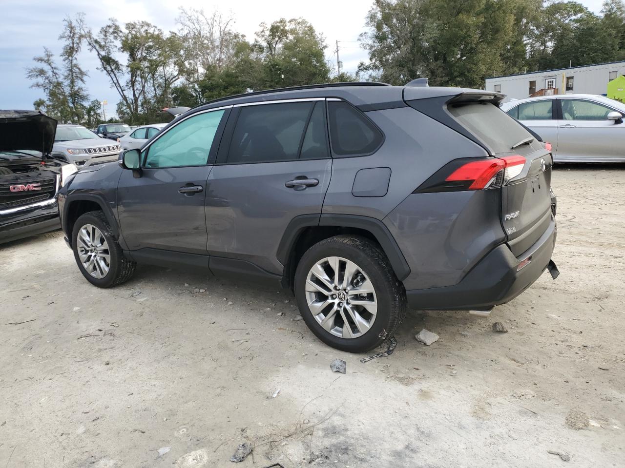 2024 TOYOTA RAV4 XLE PREMIUM VIN:2T3C1RFV7RW306297