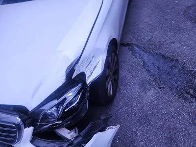 2016 Mercedes-Benz E 220 VIN: