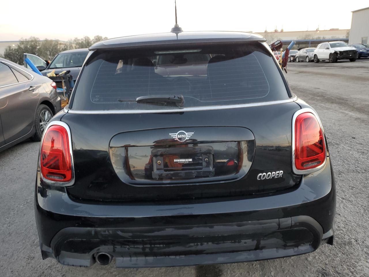 2022 MINI COOPER  VIN:WMW33DH09N2R98335