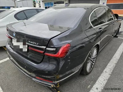 2019 BMW 740 VIN: