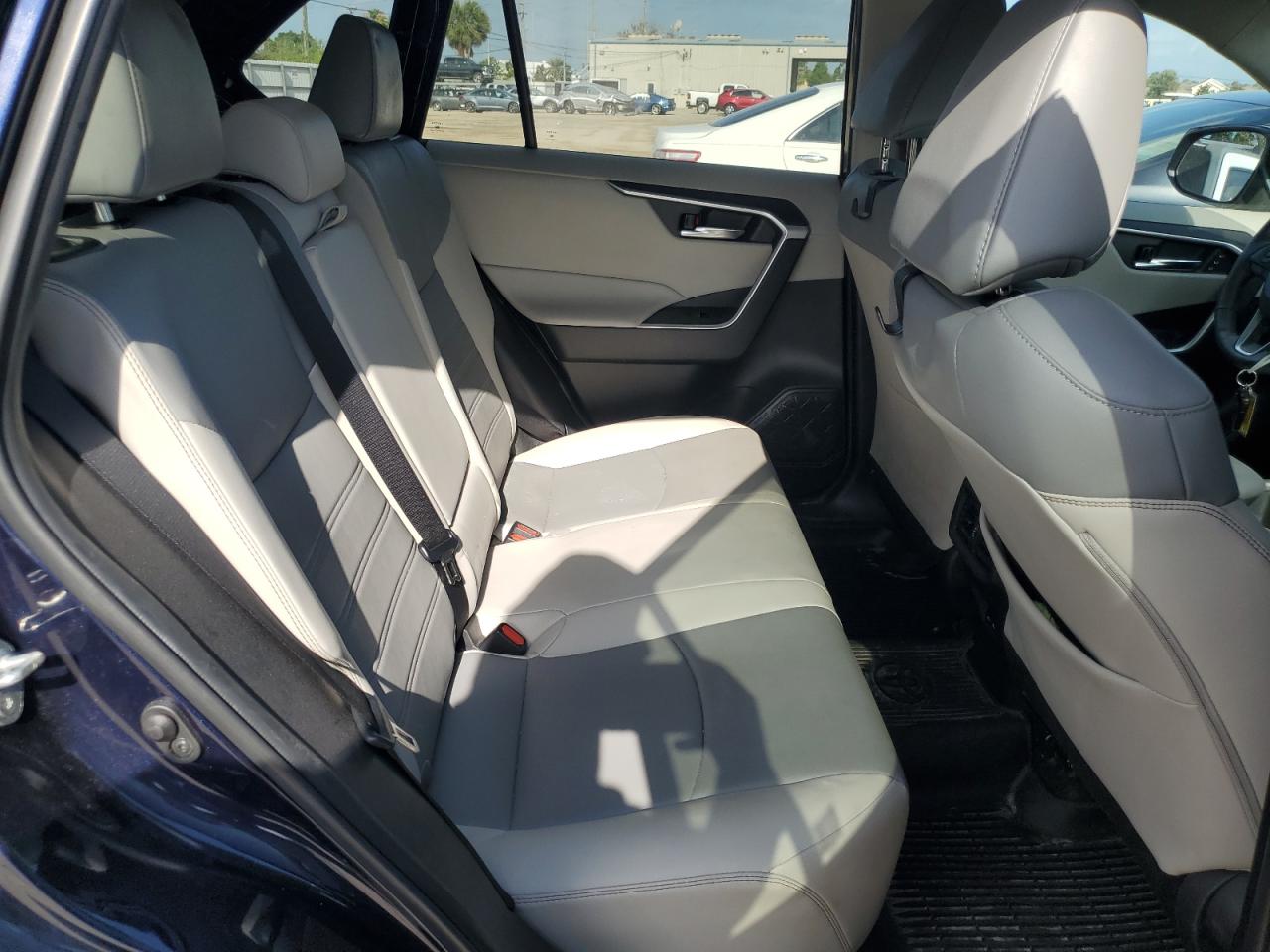 2022 TOYOTA RAV4 XLE PREMIUM VIN:2T3A1RFV6NW274248