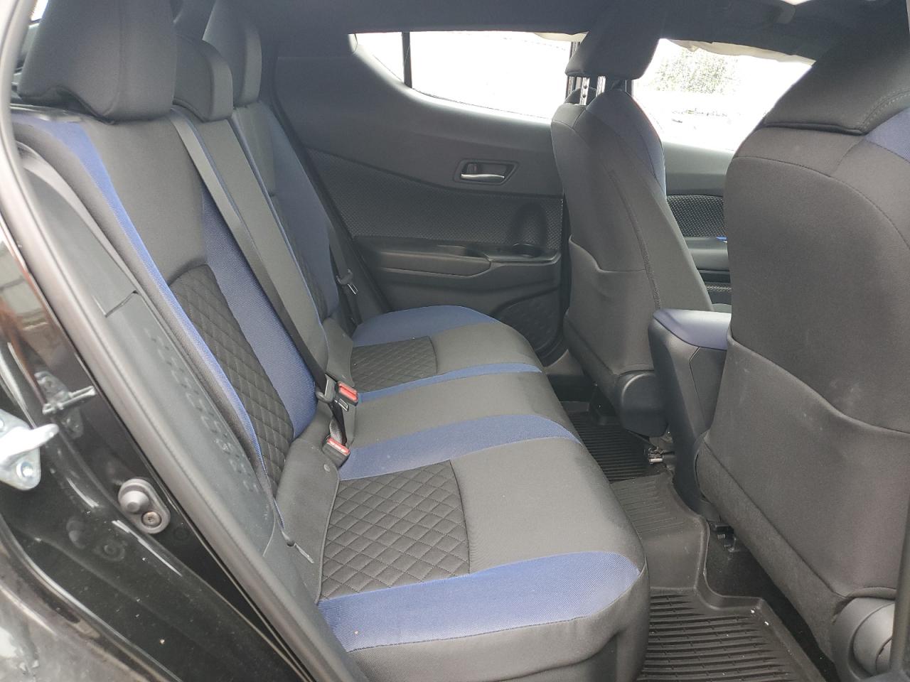 2022 TOYOTA C-HR XLE VIN:NMTKHMBX0NR144329