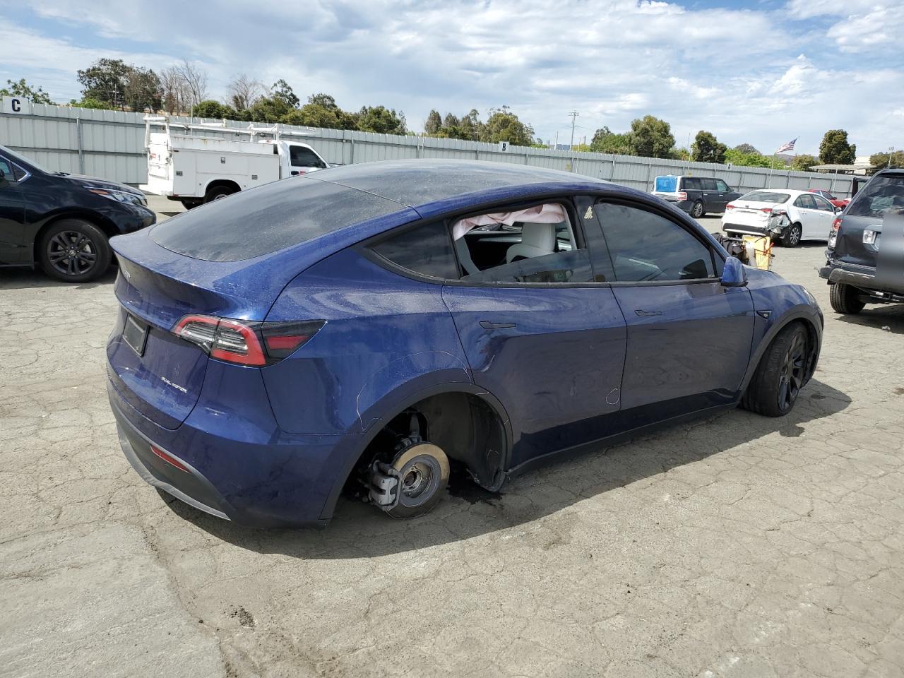 2022 TESLA MODEL Y  VIN:7SAYGDEE1NF552502