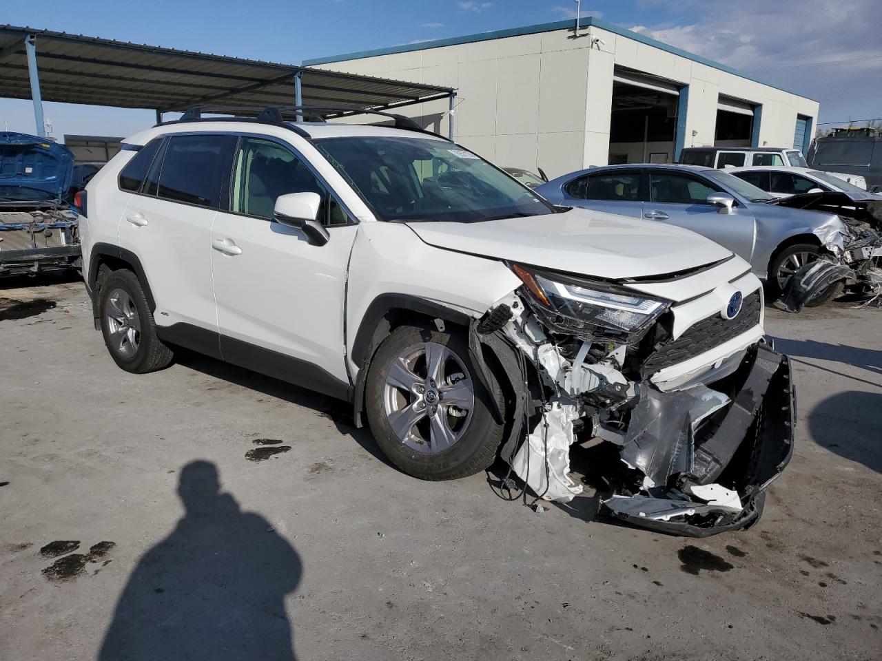 2023 TOYOTA RAV4 XLE VIN:JTMRWRFV2PD205738