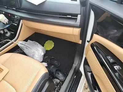 2022 Kia Carnival VIN: