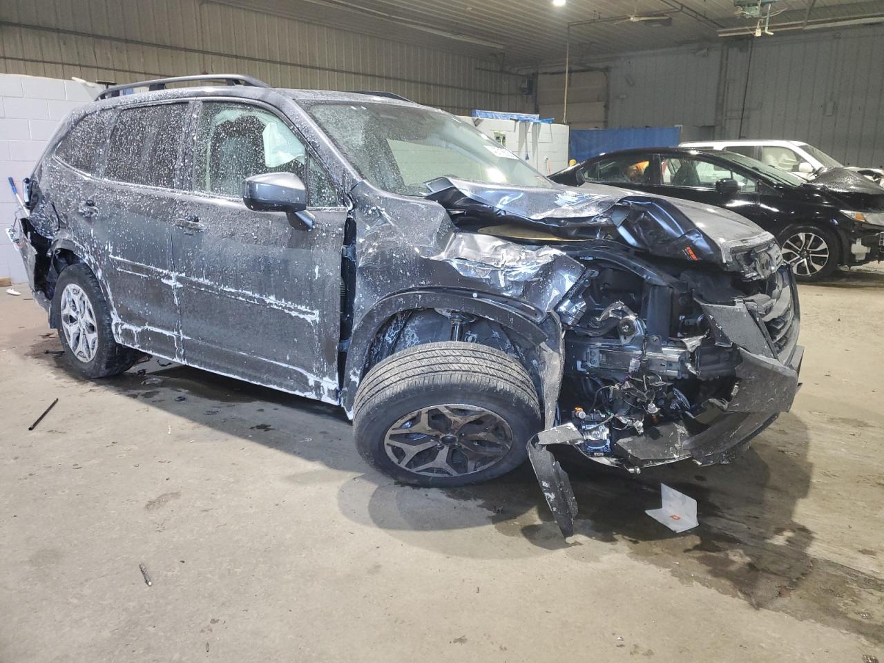 2024 SUBARU FORESTER PREMIUM VIN:JF2SKADC7RH489025