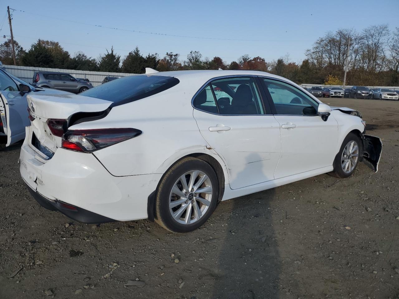 2022 TOYOTA CAMRY LE VIN:4T1R11AKXNU703207