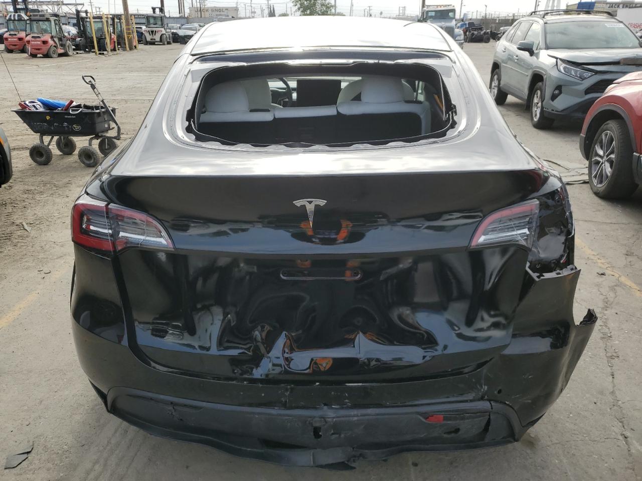 2022 TESLA MODEL Y  VIN:7SAYGDEF2NF536530