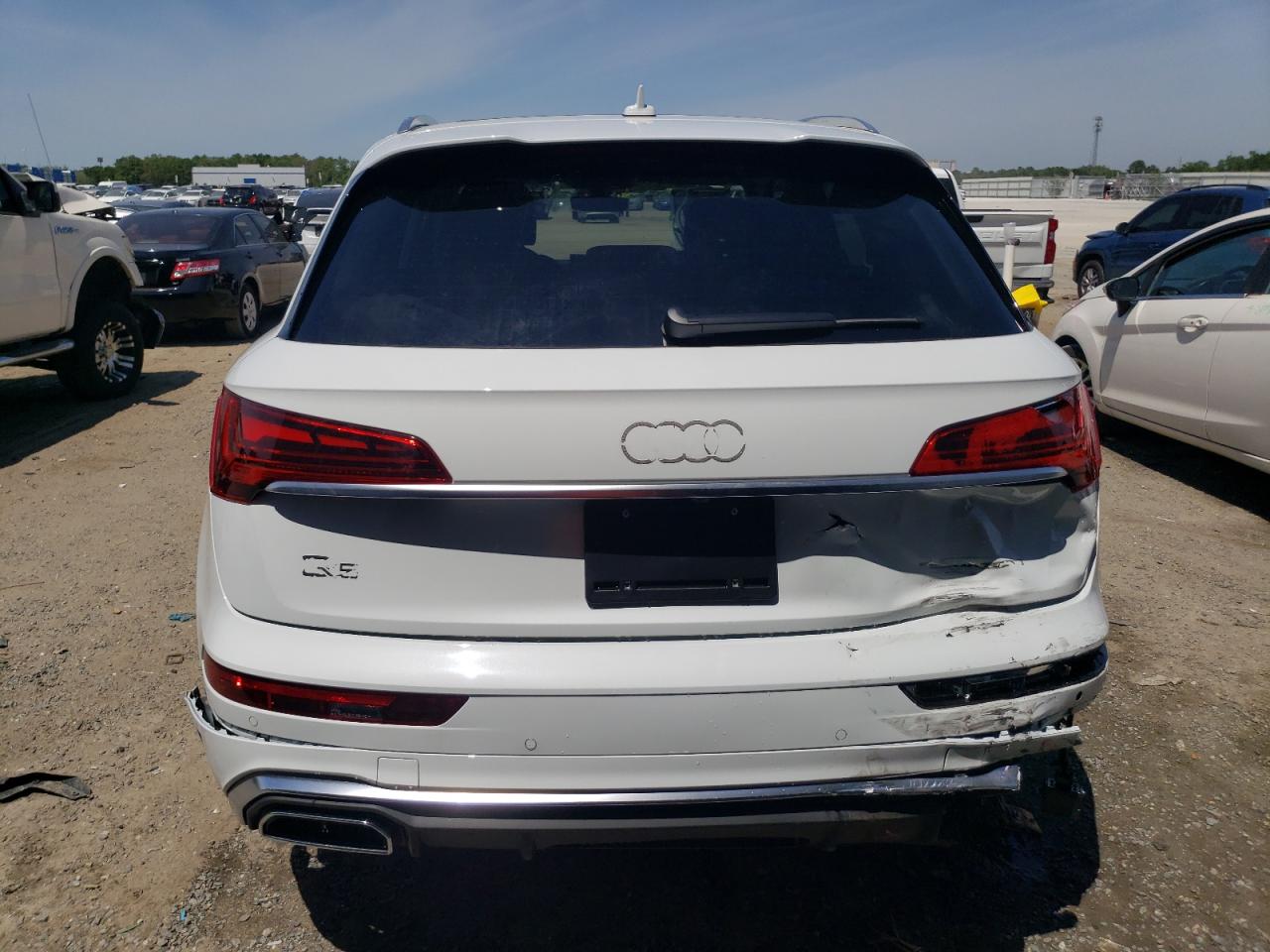 2024 AUDI Q5 E PREMIUM 55 VIN:WA1G2AFY3R2020122