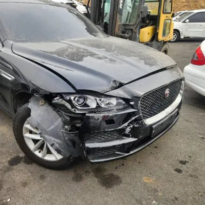 2016 Jaguar F-Pace VIN: