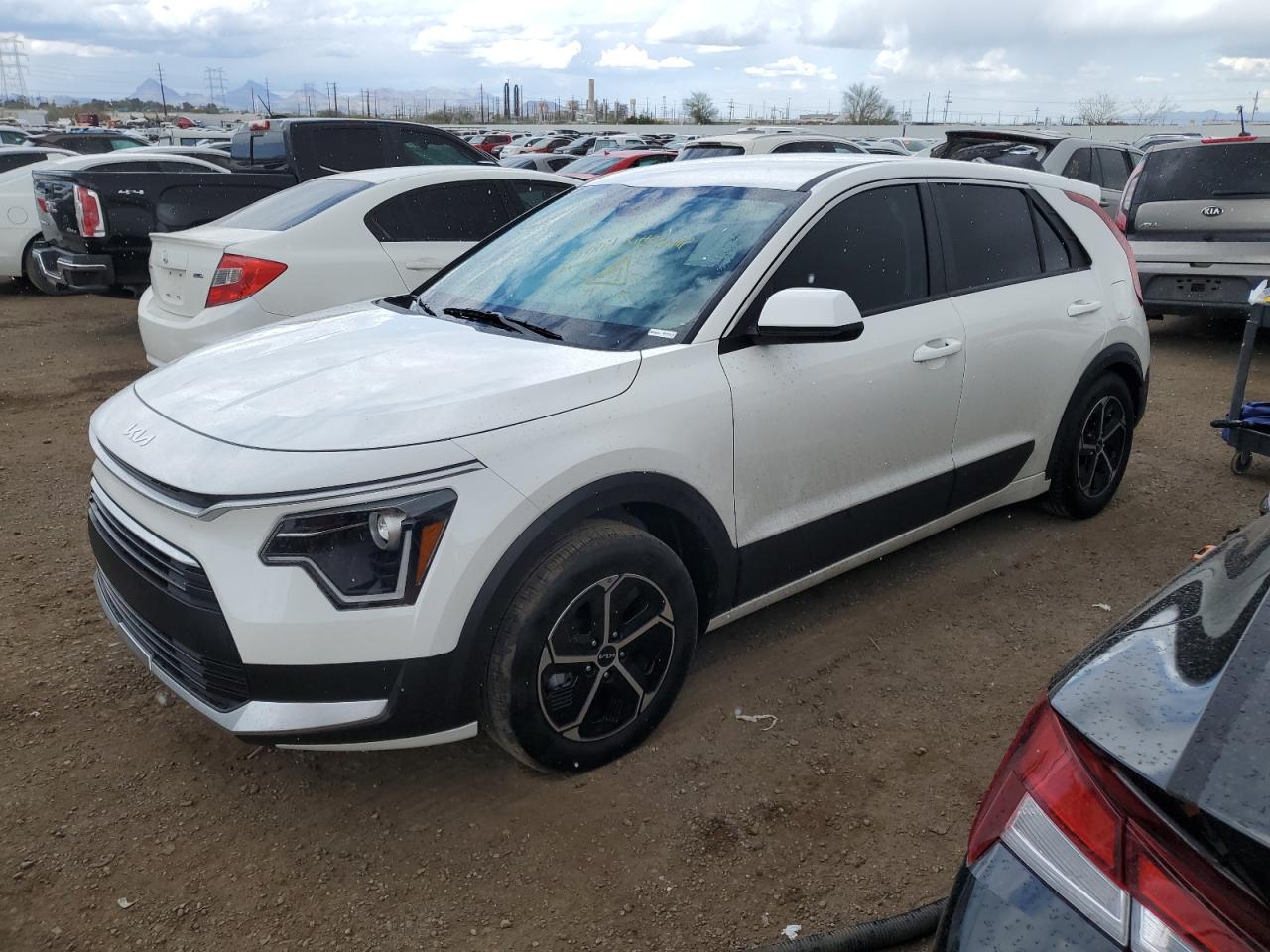 2023 KIA NIRO LX VIN:KNDCP3LE1P5096588