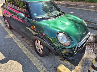 2014 MINI Cooper VIN: