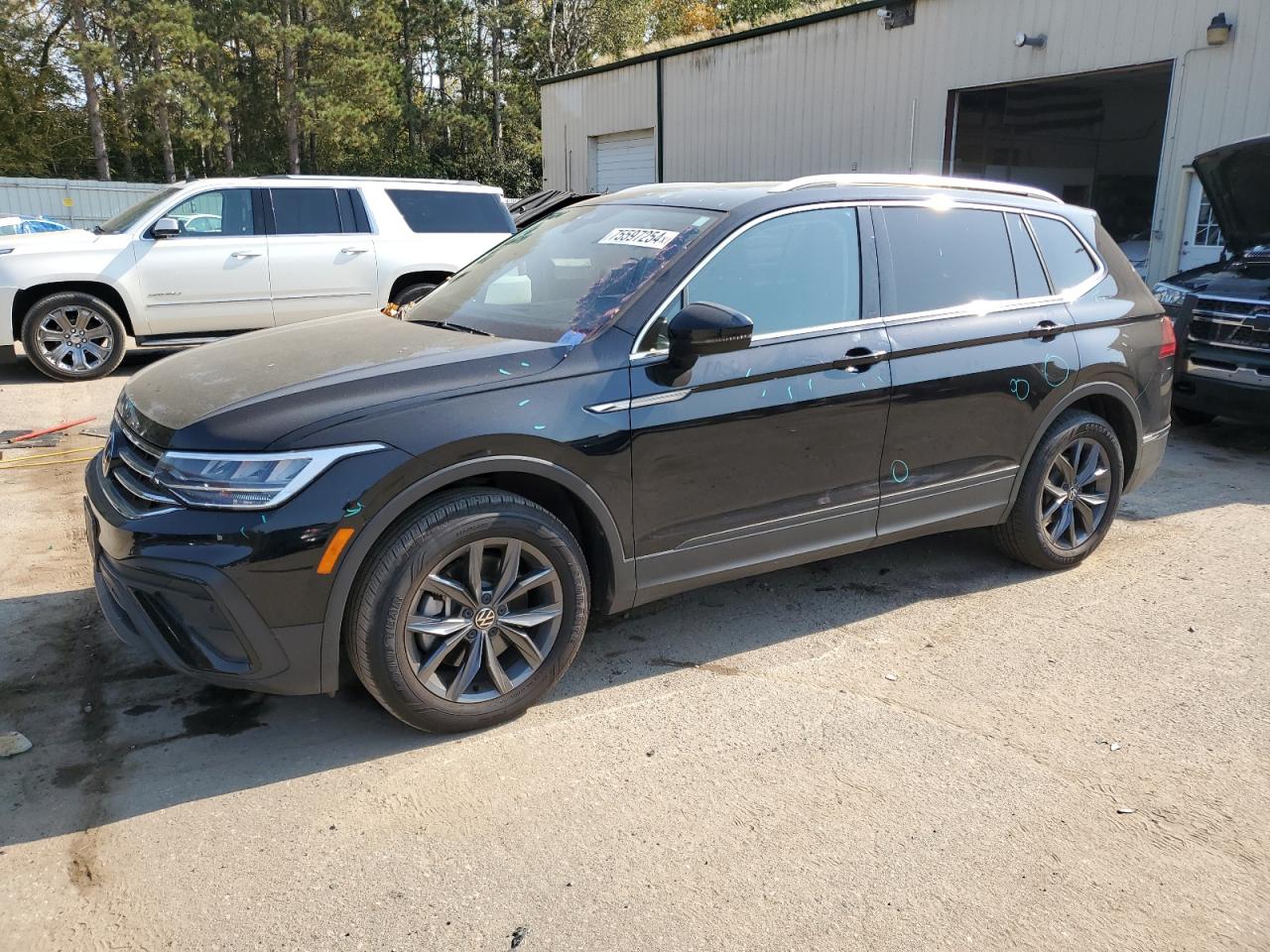 2022 VOLKSWAGEN TIGUAN SE VIN:3VV2B7AX6NM139661