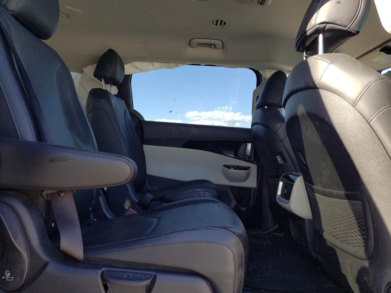 2022 KIA CARNIVAL EX VIN:KNDNC5H34N6071425