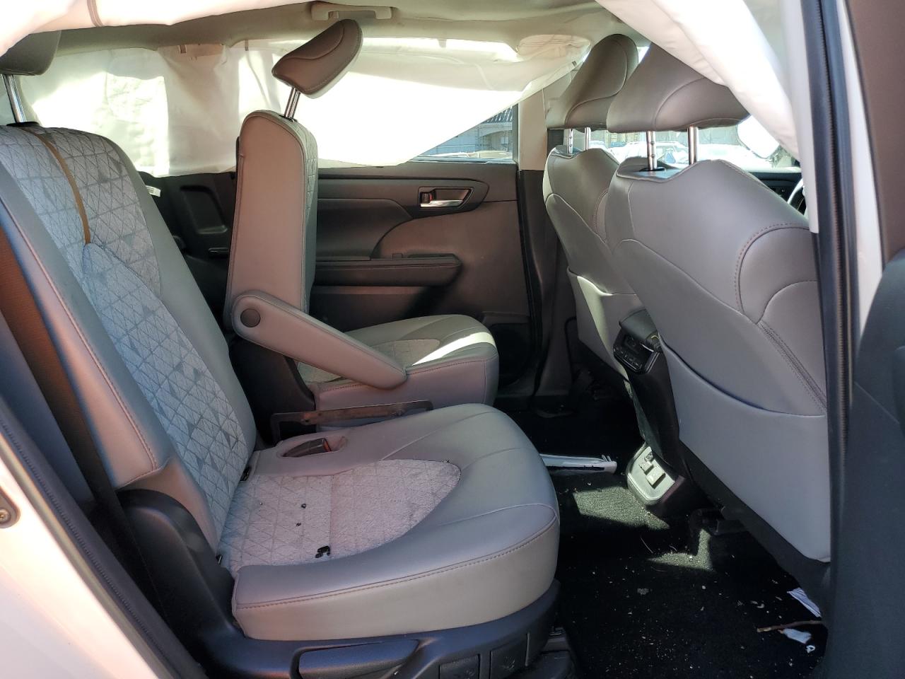 2022 TOYOTA HIGHLANDER HYBRID XLE VIN:5TDABRCH7NS542897