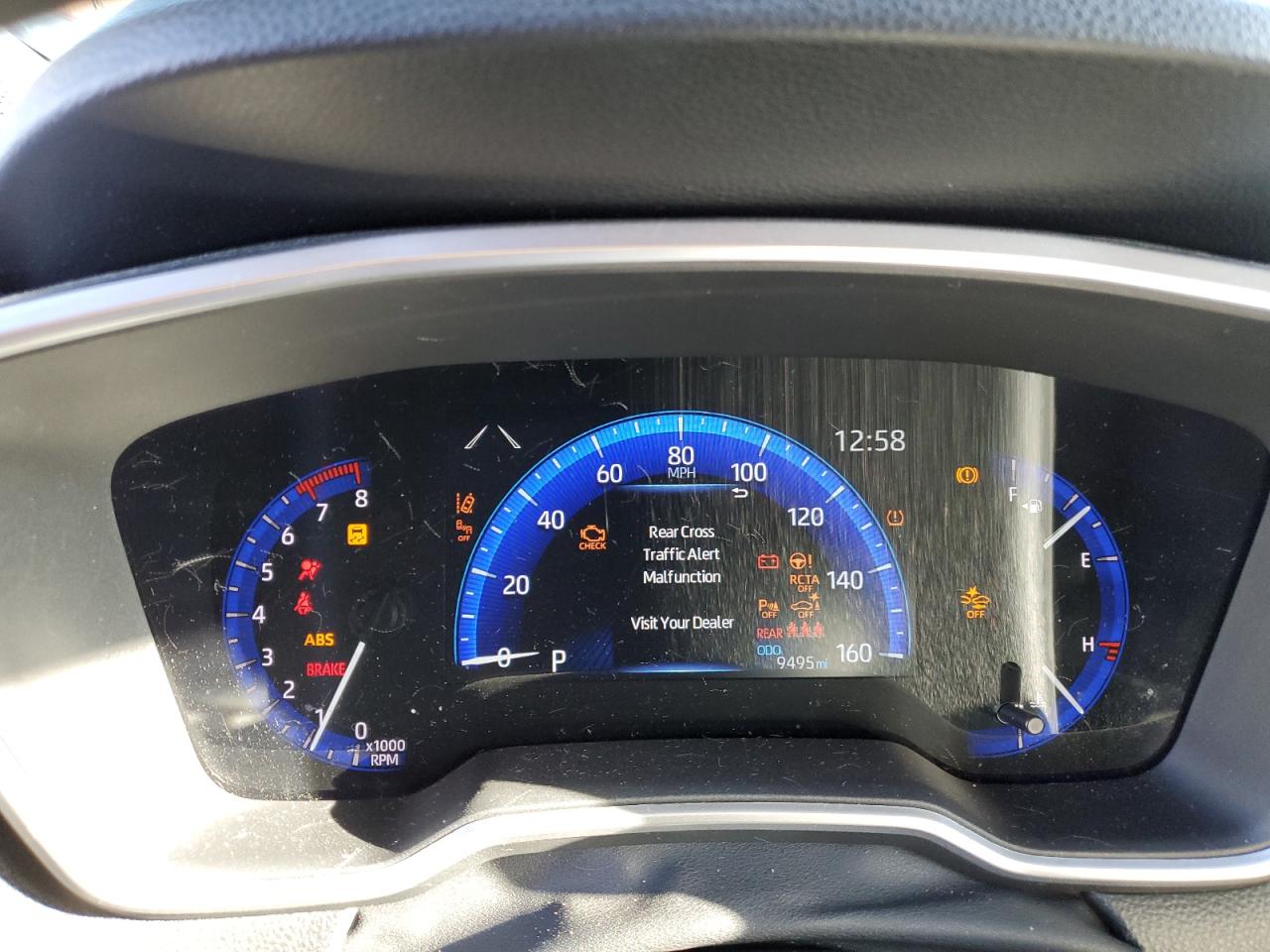 2022 TOYOTA COROLLA CROSS XLE VIN:7MUDAABG2NV043649