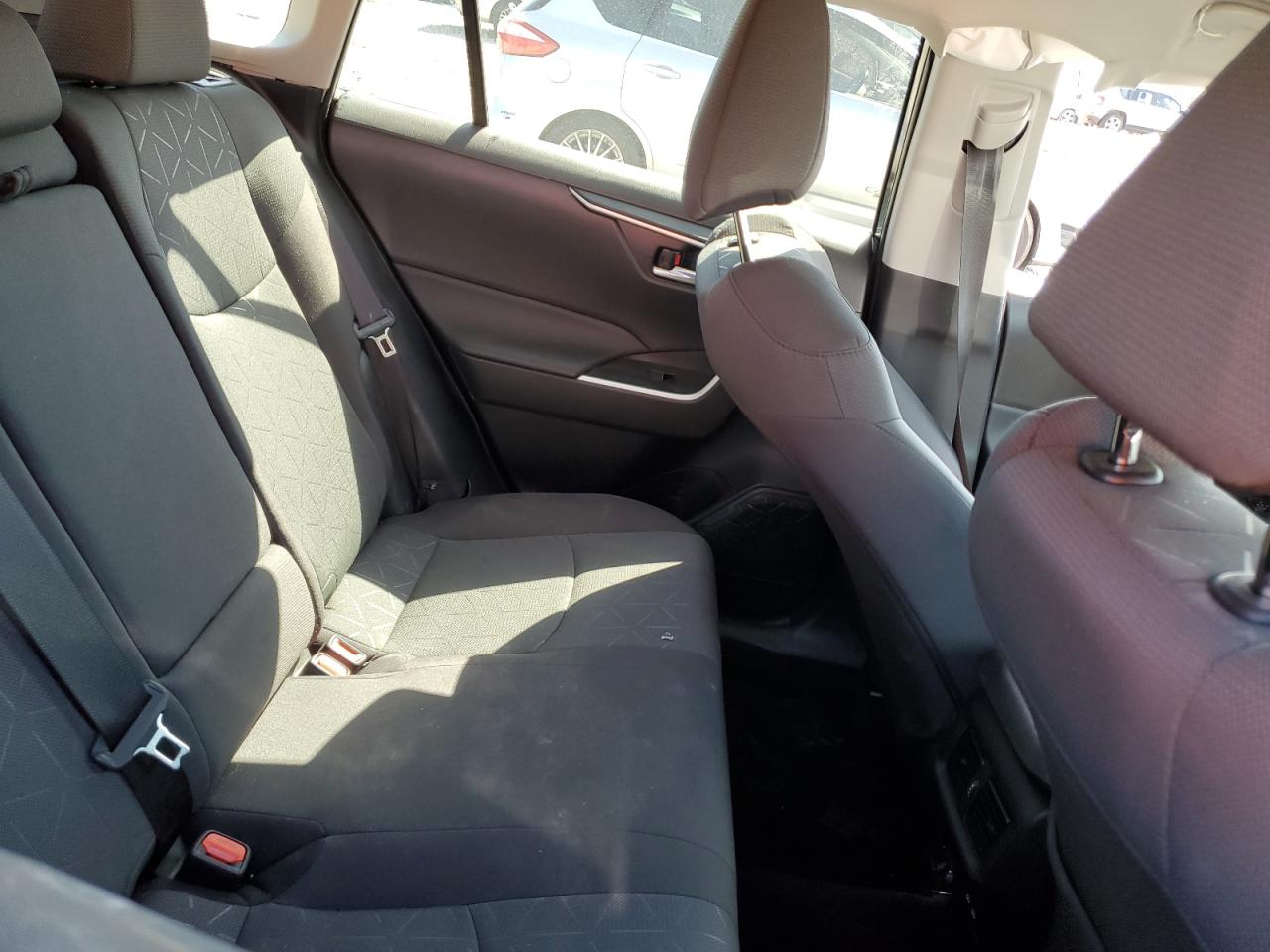 2024 TOYOTA RAV4 XLE VIN:2T3P1RFV9RC399858
