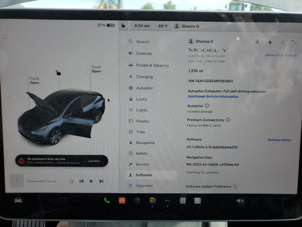 2024 TESLA MODEL Y  VIN:7SAYGDEE4RF063601