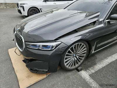 2019 BMW 740 VIN: