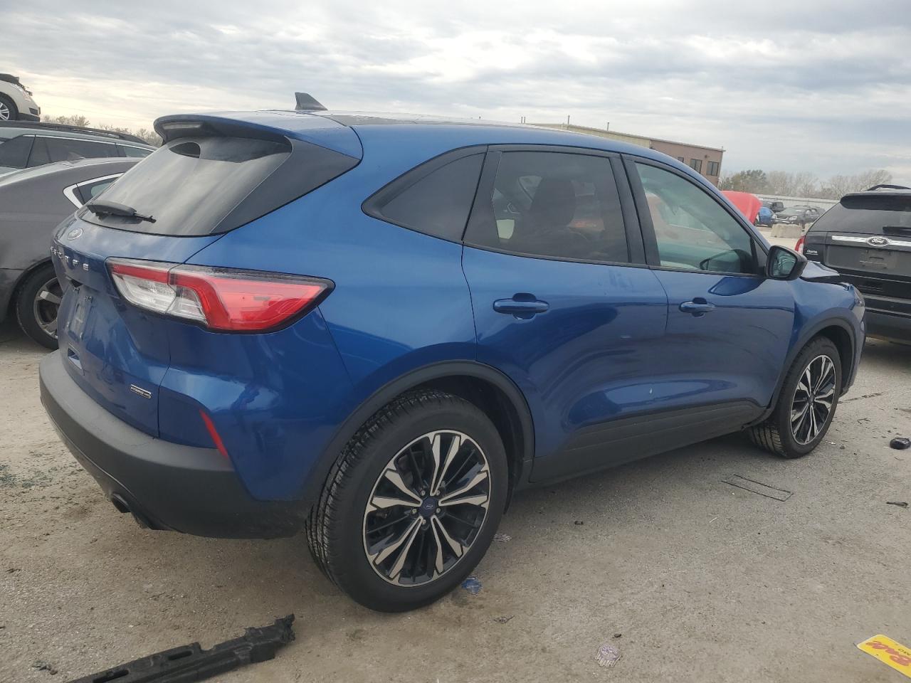 2022 FORD ESCAPE SE VIN:1FMCU9BZ4NUA58688