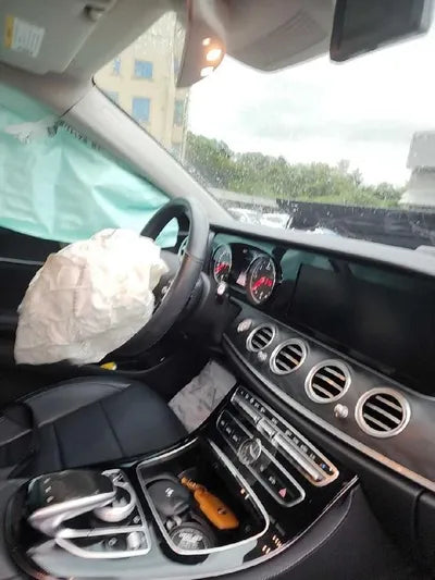 2019 Mercedes-Benz E 220 VIN: