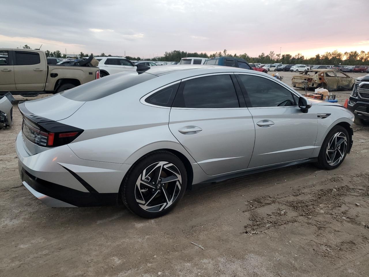 2024 HYUNDAI SONATA SEL VIN:KMHL14JA6RA397323